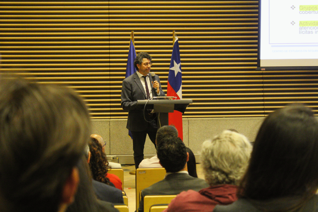 Claudio González y el Ministerio de Seguridad Pública